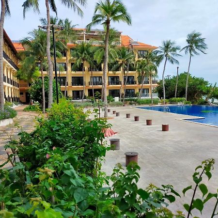 Hon Rom Central Beach Resort Mui Ne Exterior photo