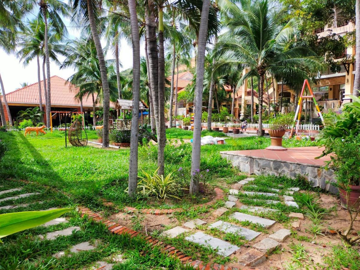 Hon Rom Central Beach Resort Mui Ne Exterior photo
