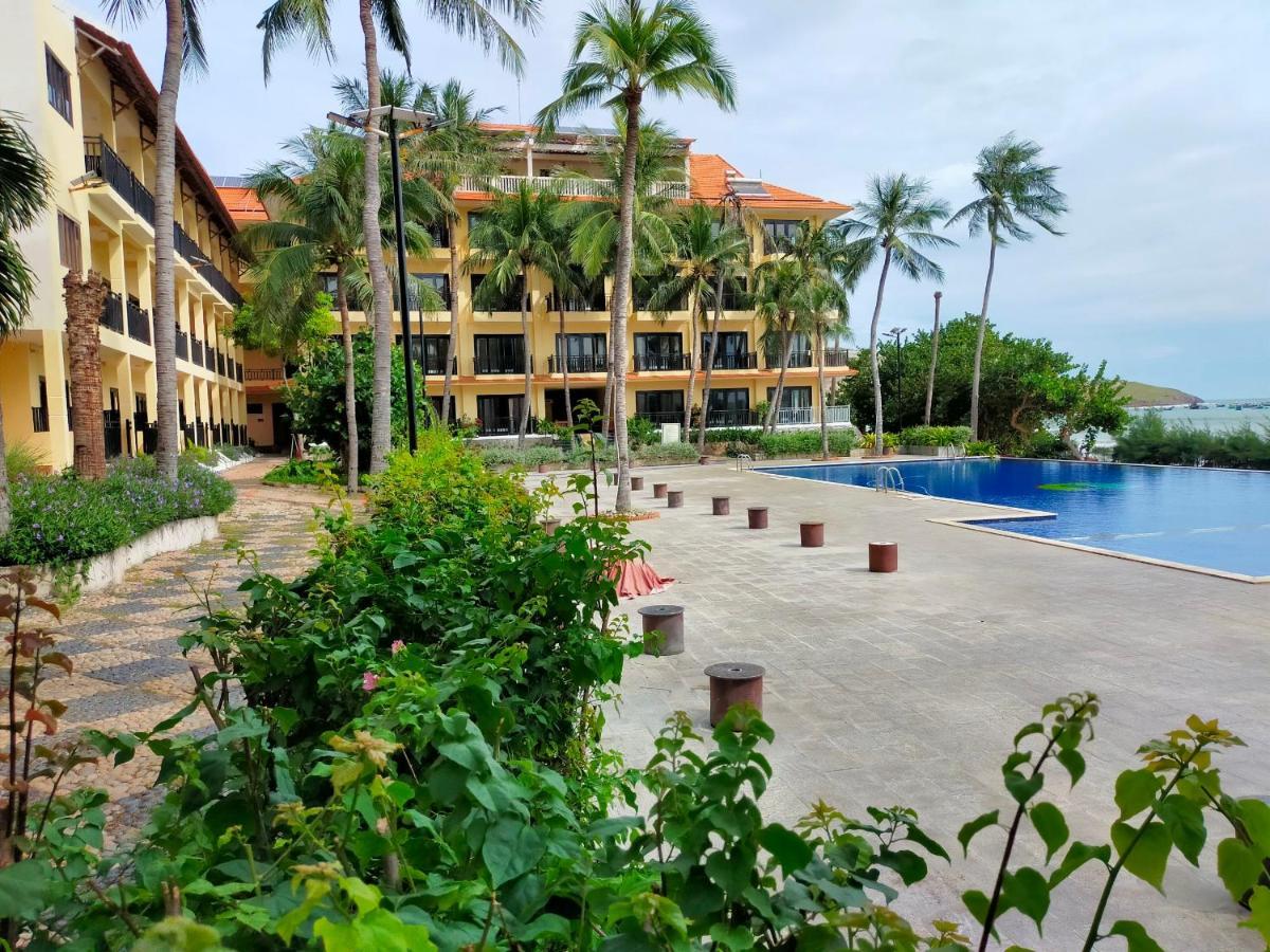 Hon Rom Central Beach Resort Mui Ne Exterior photo
