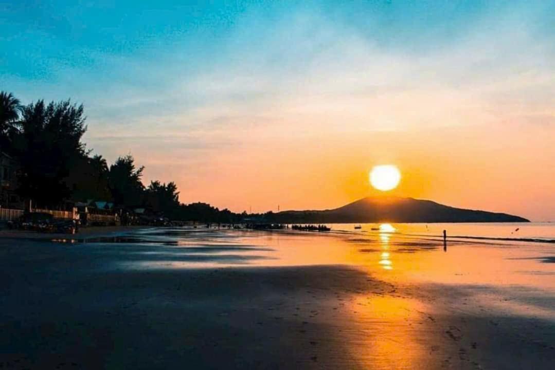 Hon Rom Central Beach Resort Mui Ne Exterior photo