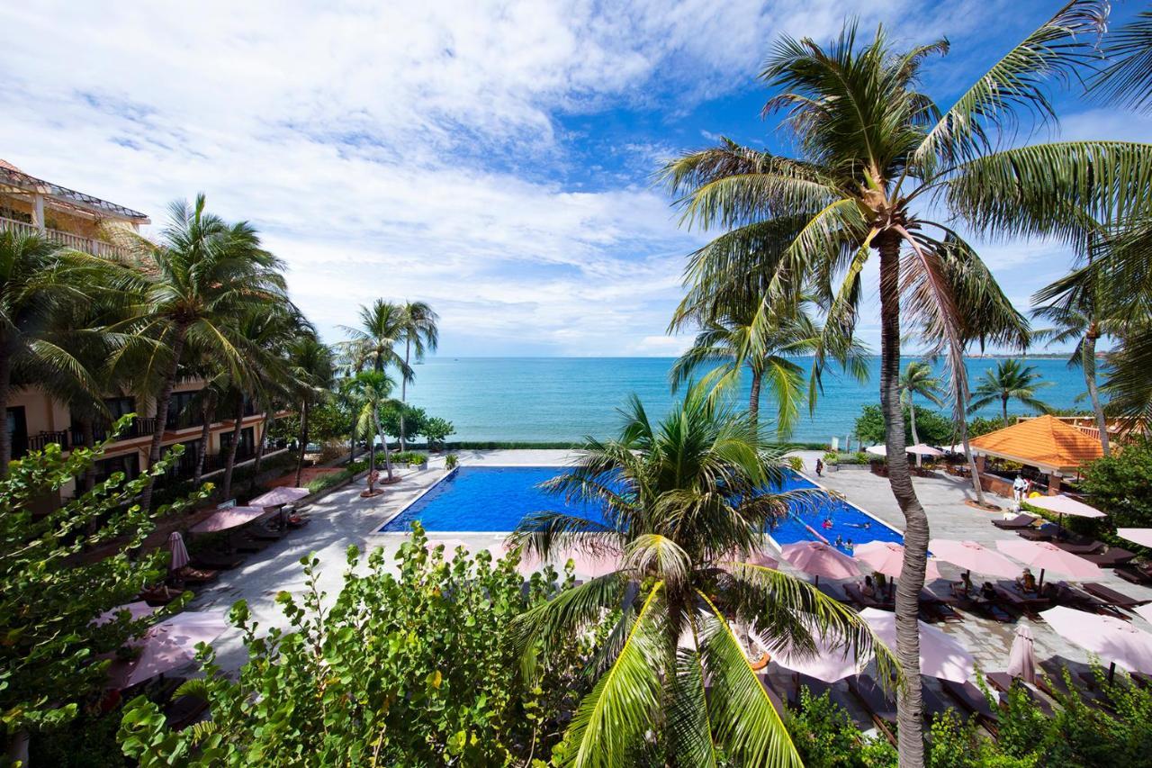 Hon Rom Central Beach Resort Mui Ne Exterior photo